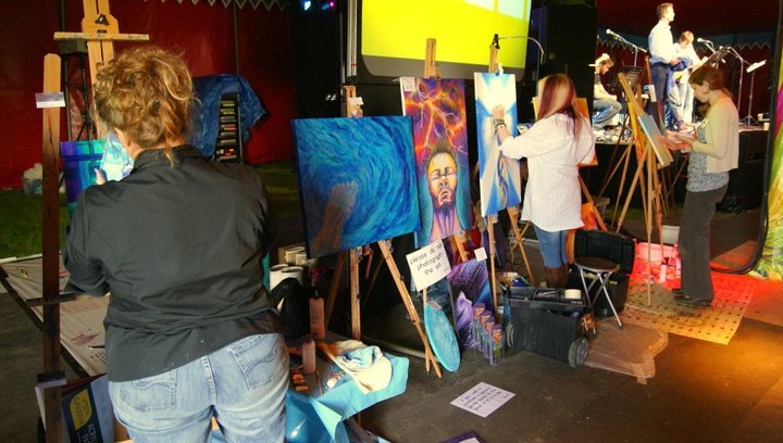 Atrium artists